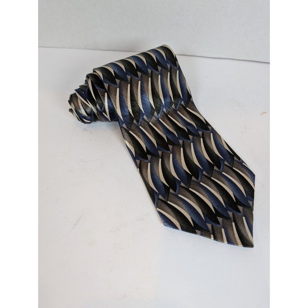 Nubio Neck Tie 100% Silk Shinny Wavy Pattern Tie